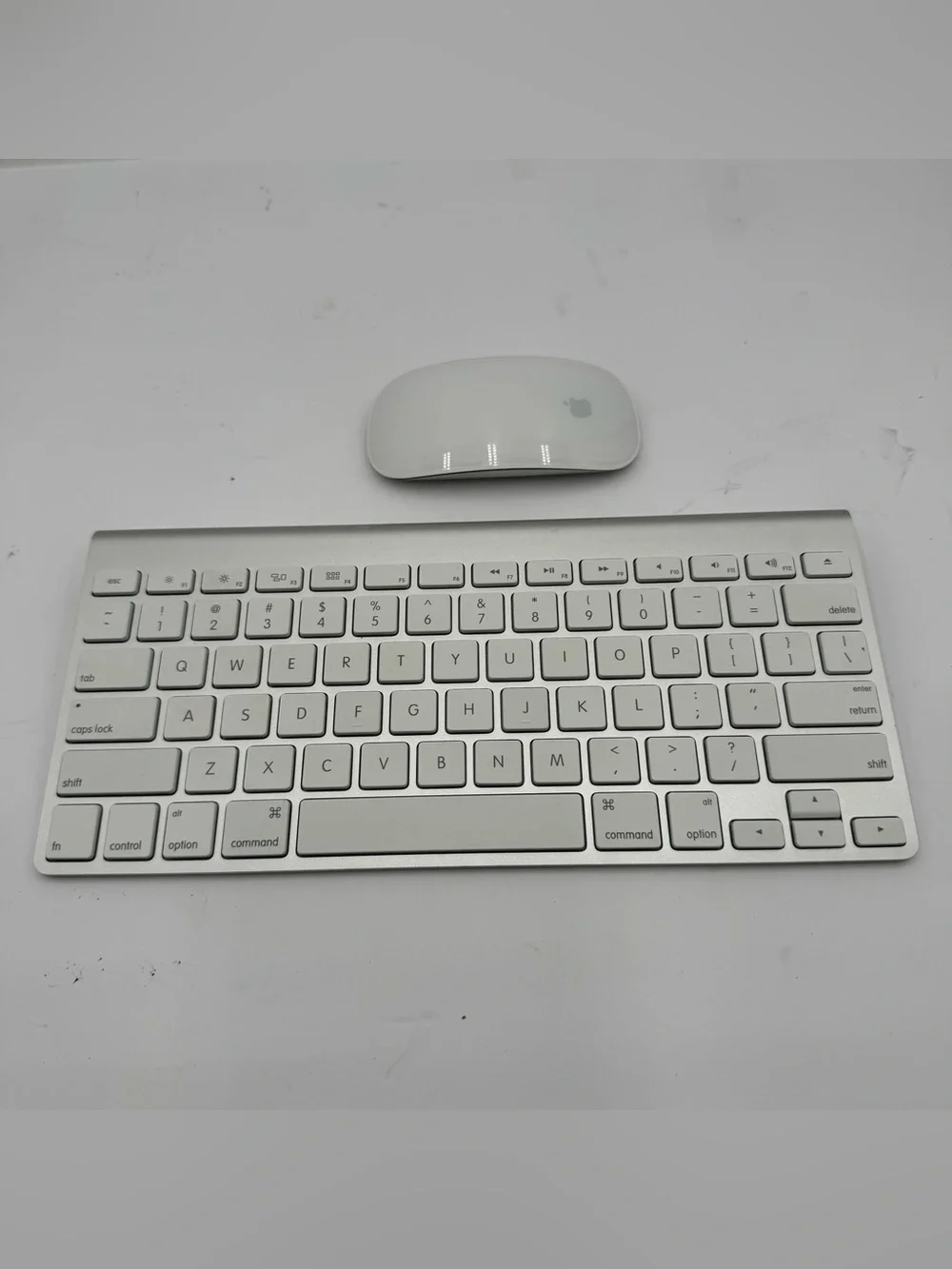 E5 Apple A1314 / 1296 Wireless Keyboard + Magic Mouse Combo Set - Fully Tested